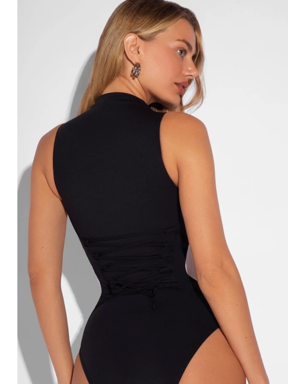 NWOT Ta3 Zip-Front One-Piece Swimsuit - Black White - Picture 2 of 4